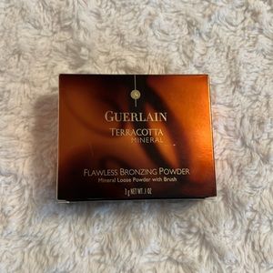 NIB - GUERLAIN Terracotta Mineral Flawless Bronzing Powder - 01 LIGHT